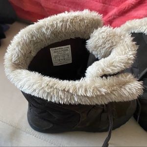 Columbia brand winter boots size 8